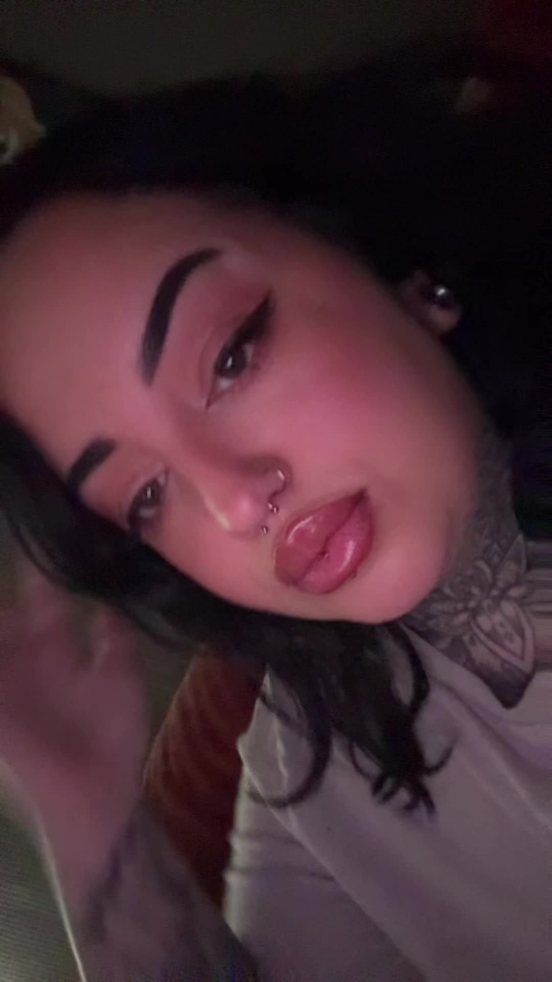 @carly_laydeeC 🎃 🖤 🤠