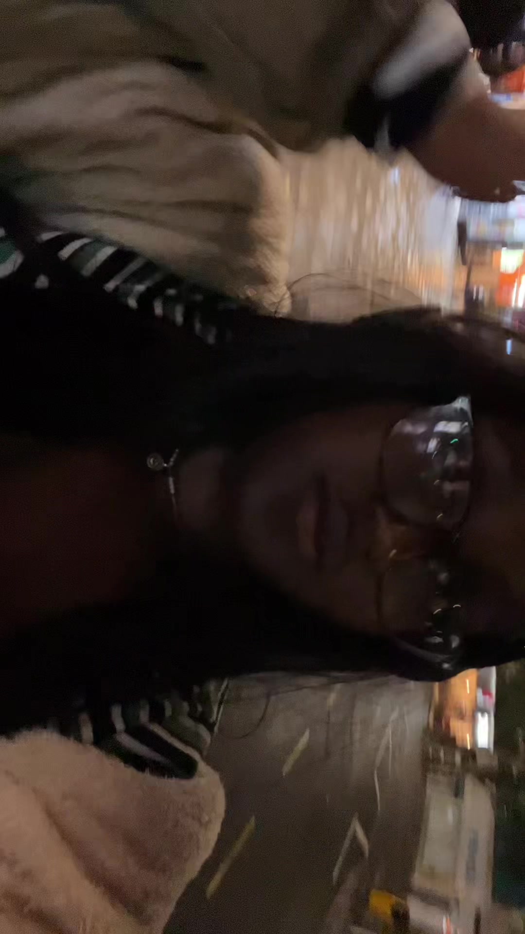 @🤎