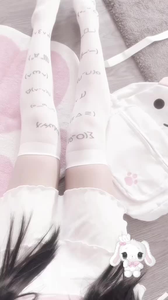 @~.~