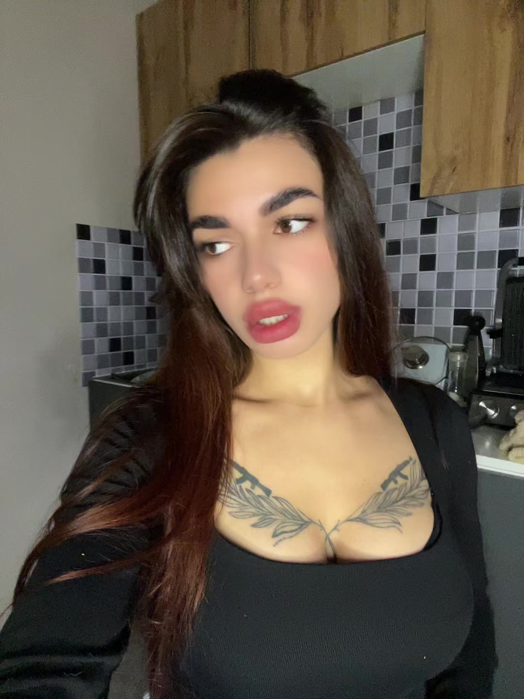 @Alina🦋✨
