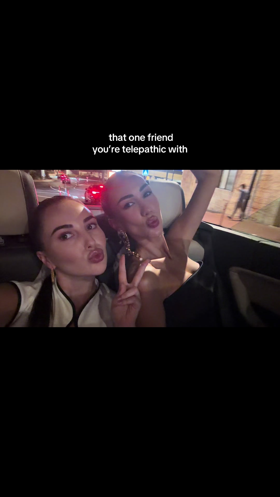 @emilyrosejonesx