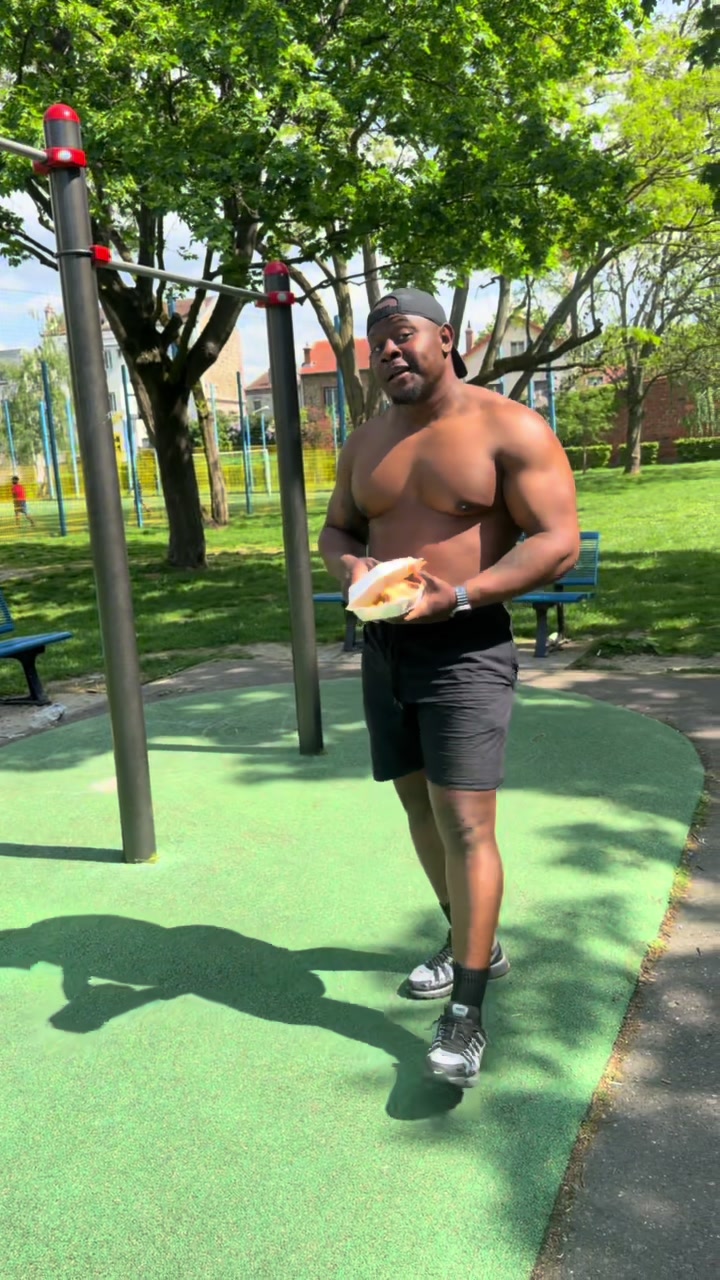 @faniama_