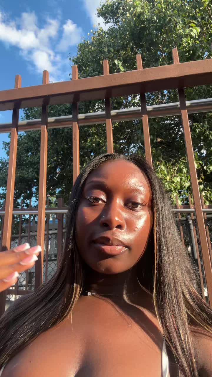 @whydontnobodyknow