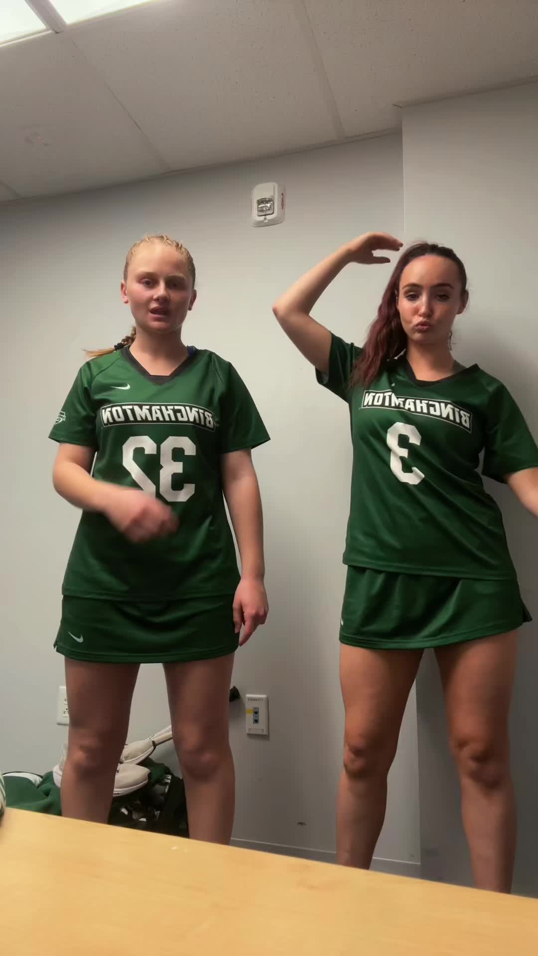 @thatfrecklegirlleah