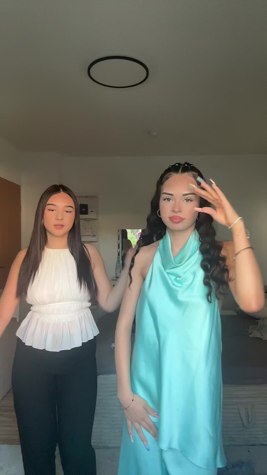 @𝐏𝐢𝐚 𝐚𝐧𝐝 𝐍𝐨𝐞𝐥