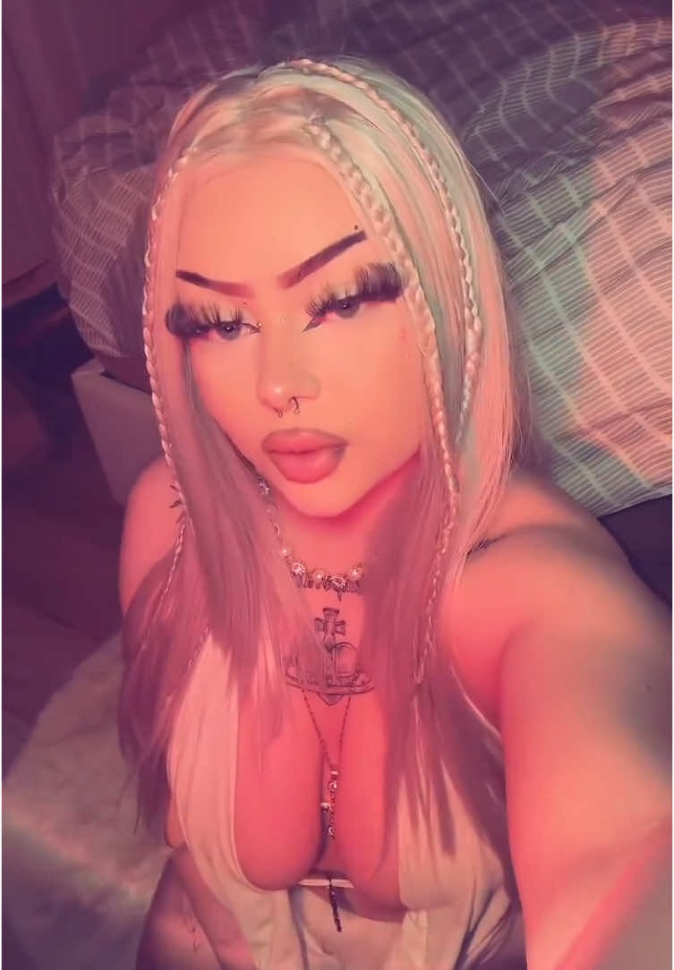 @Лиза