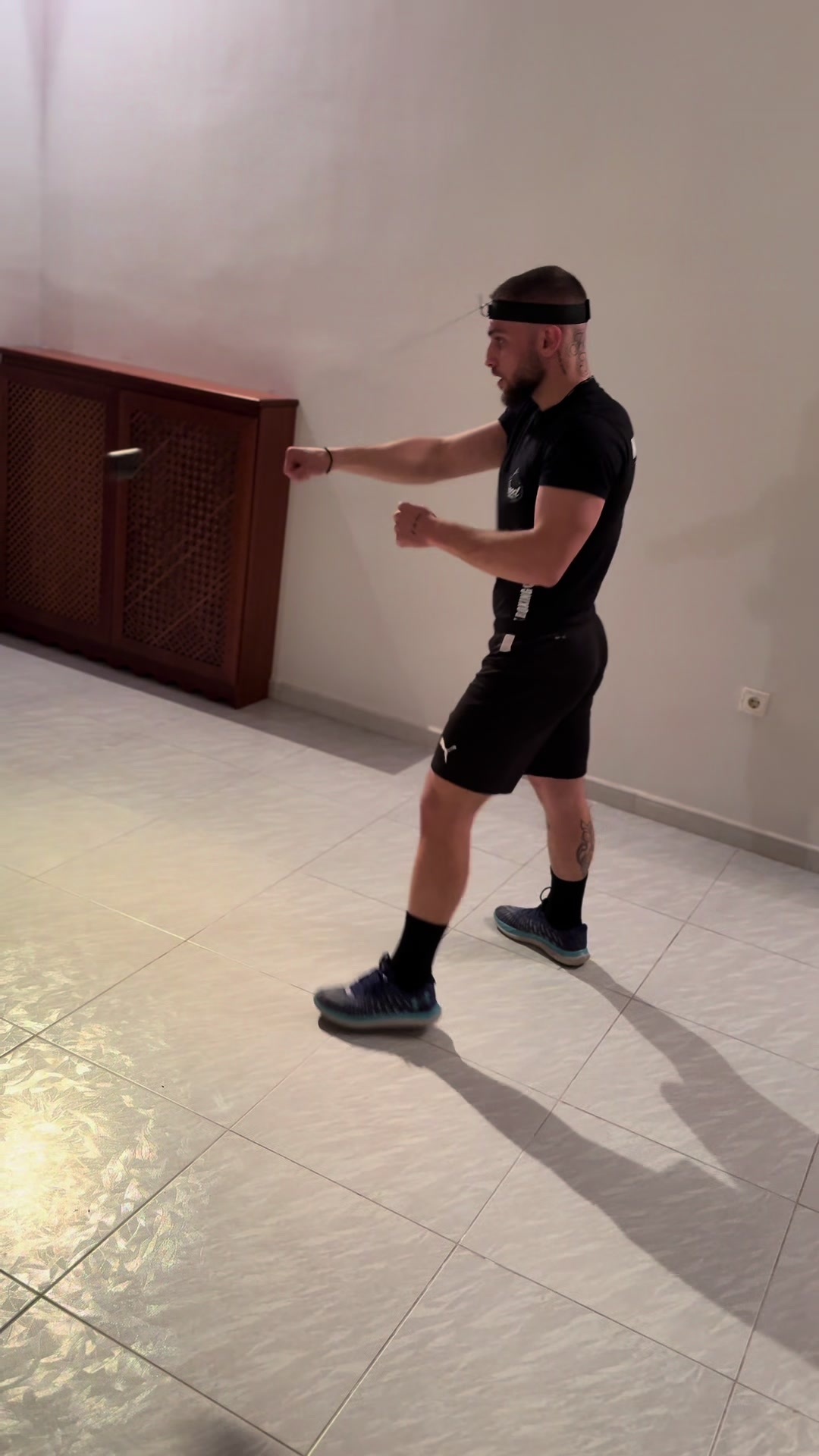 @Nikoslivanos