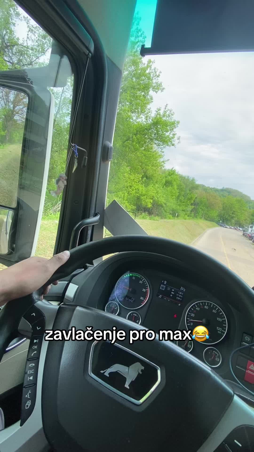 @🚛