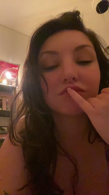 @oddfishgirl