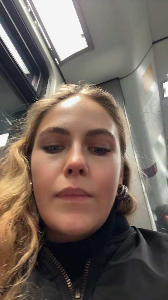@Elena Carriere