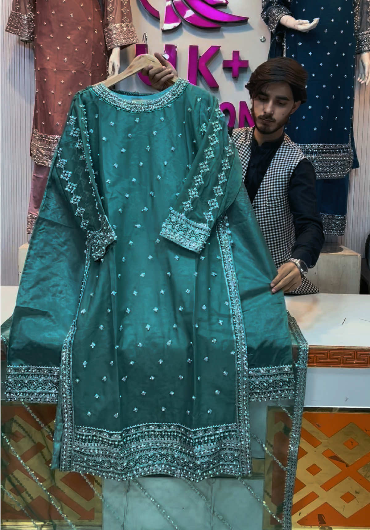 @UK+Fashion