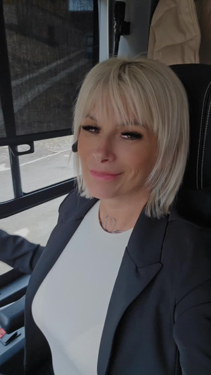 @autobusiara83