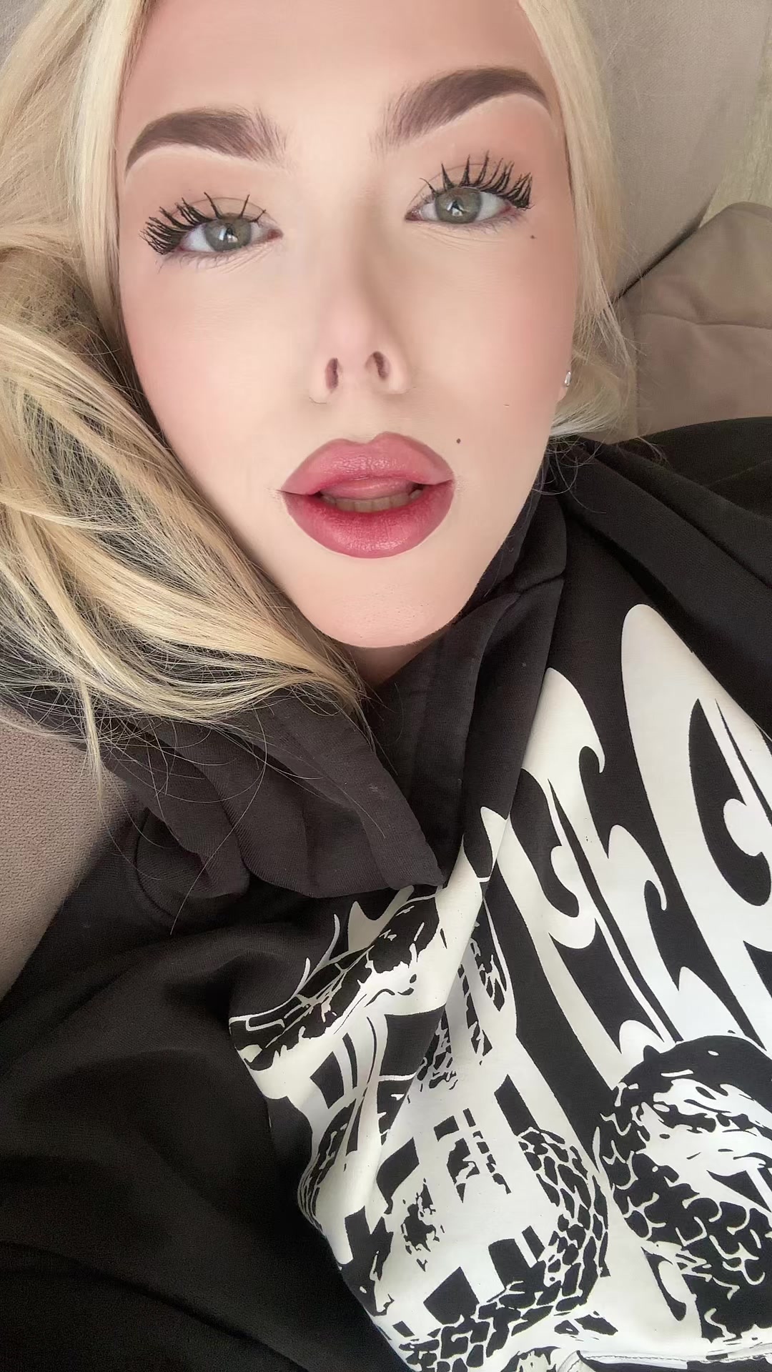 @мяяя