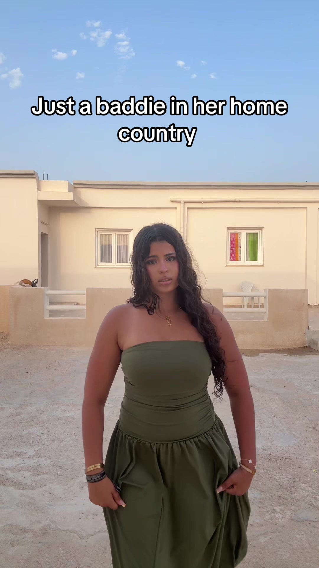 @⃟