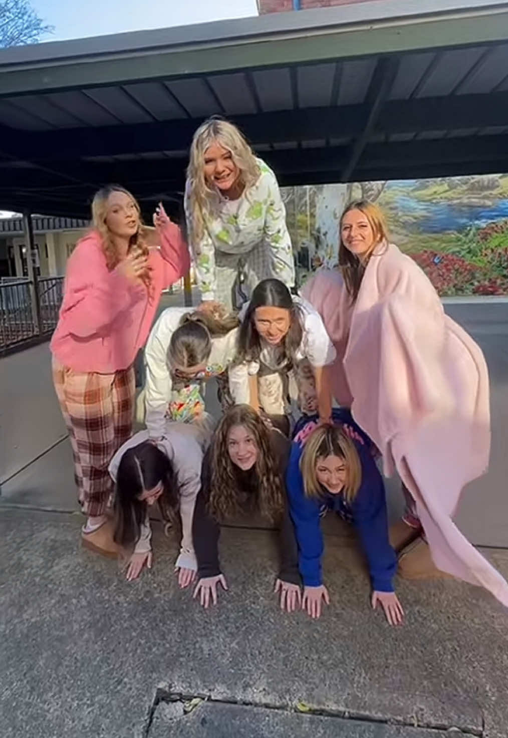 @monikaurane