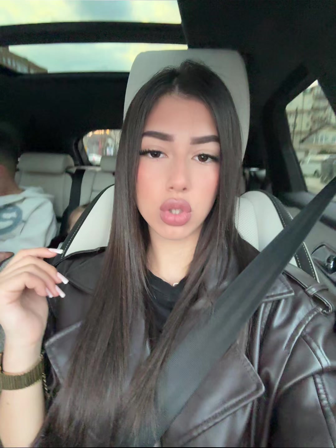 @𝐧