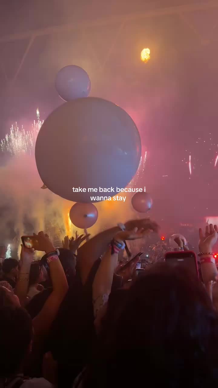 @ℒ ᥫ᭡