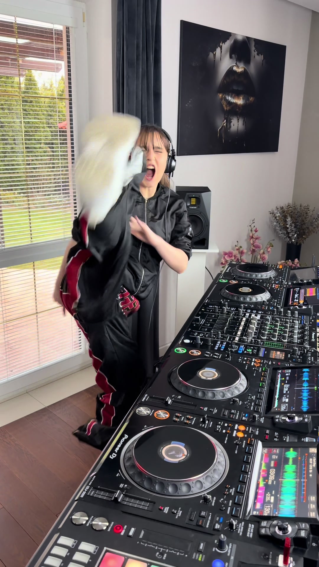 @DJ Gabi