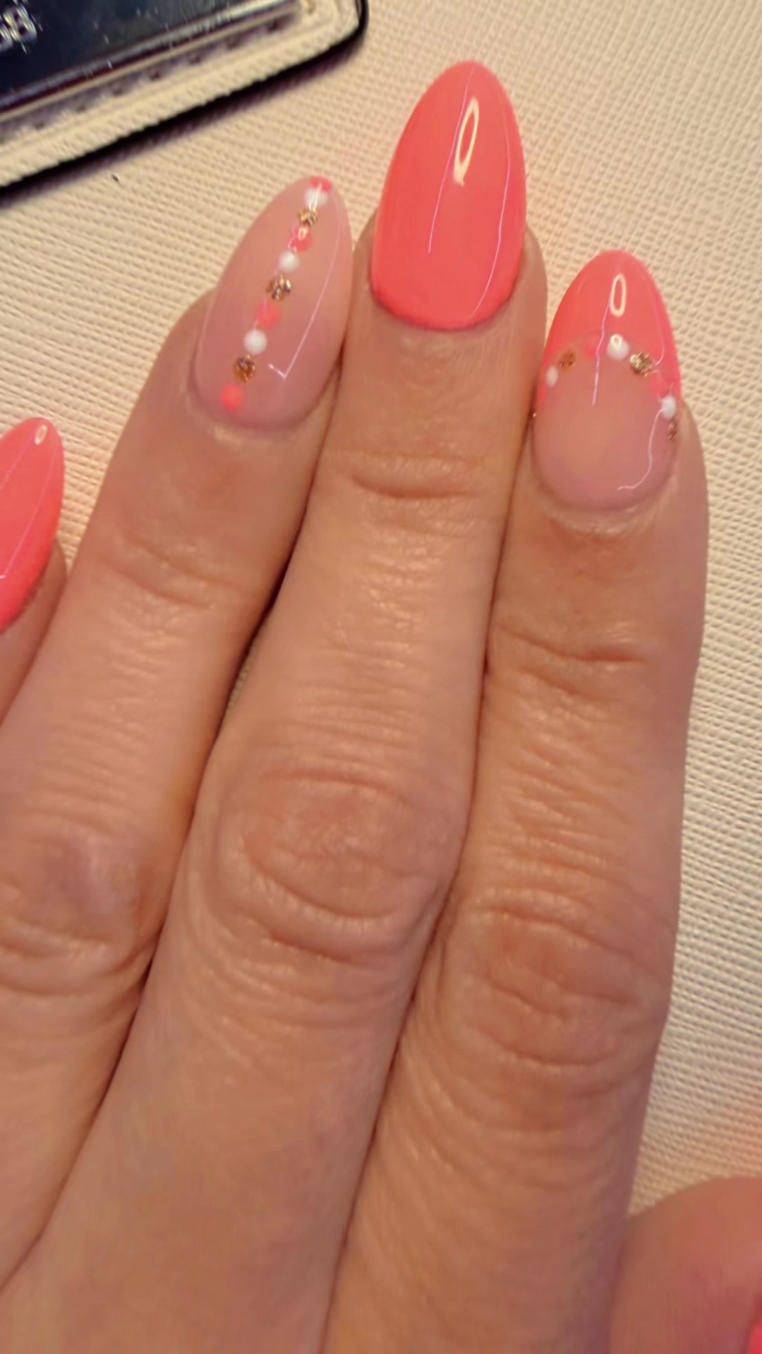 @_nails_by_cece