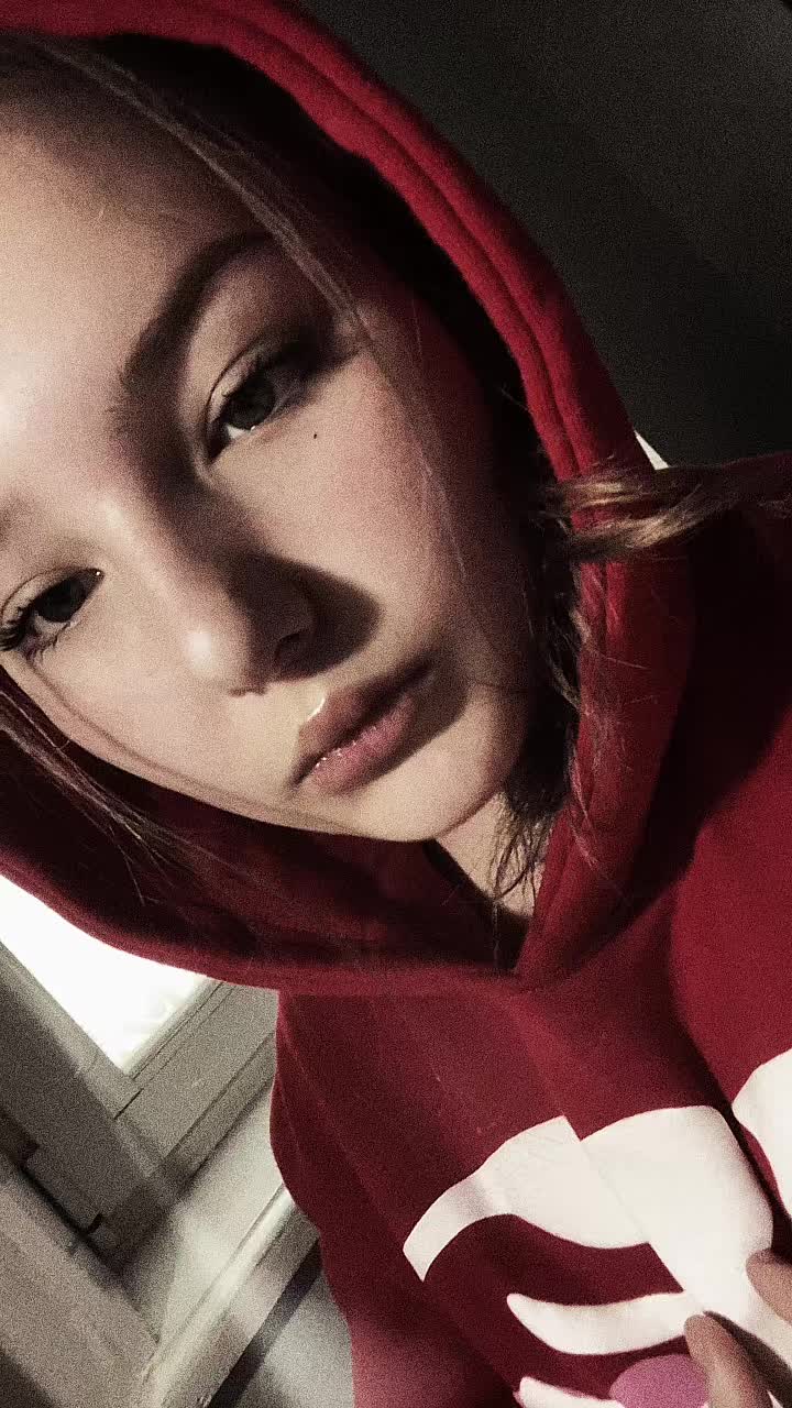 @Вишнёвая🍒