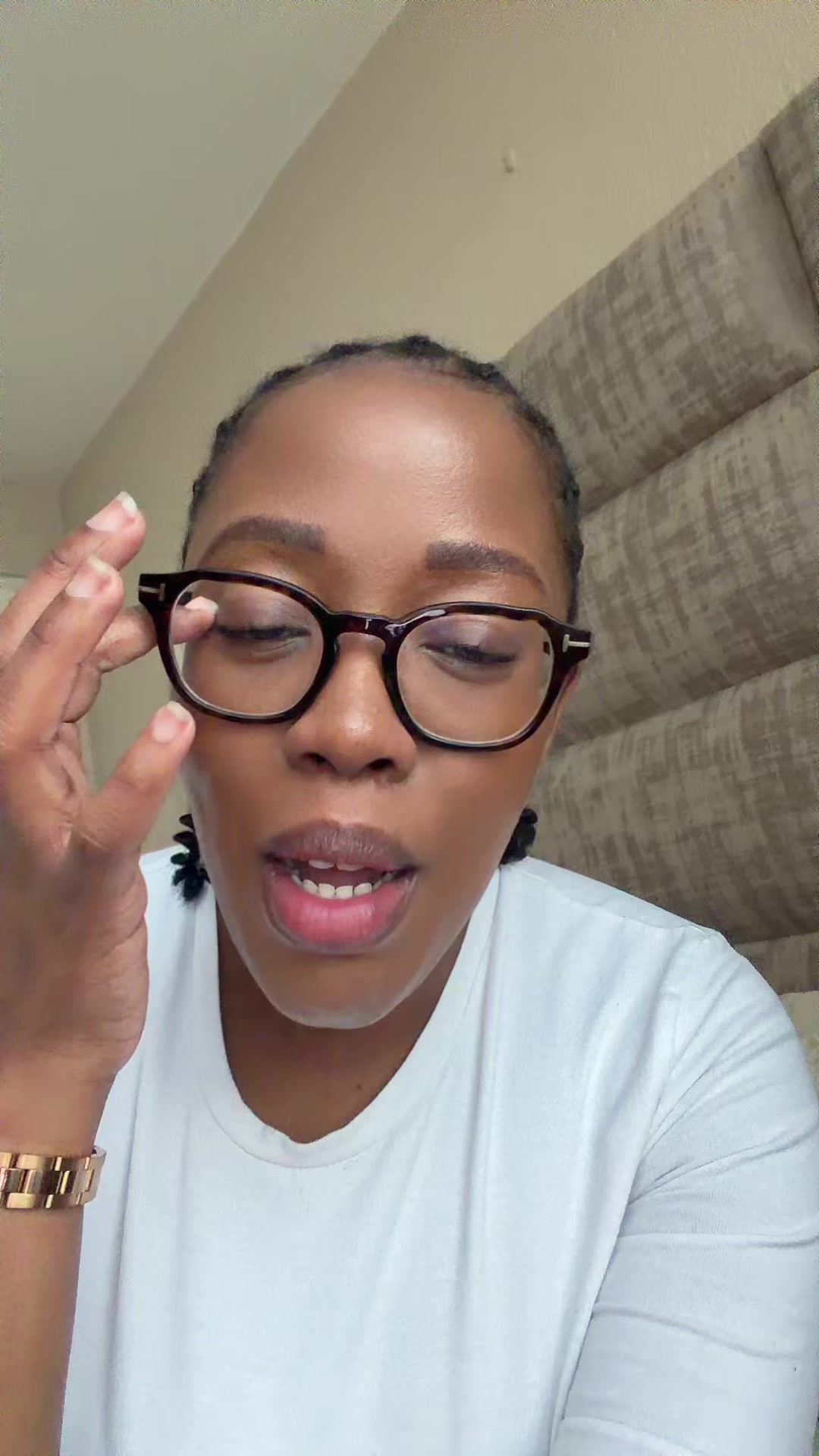 @Tlhogi 💜