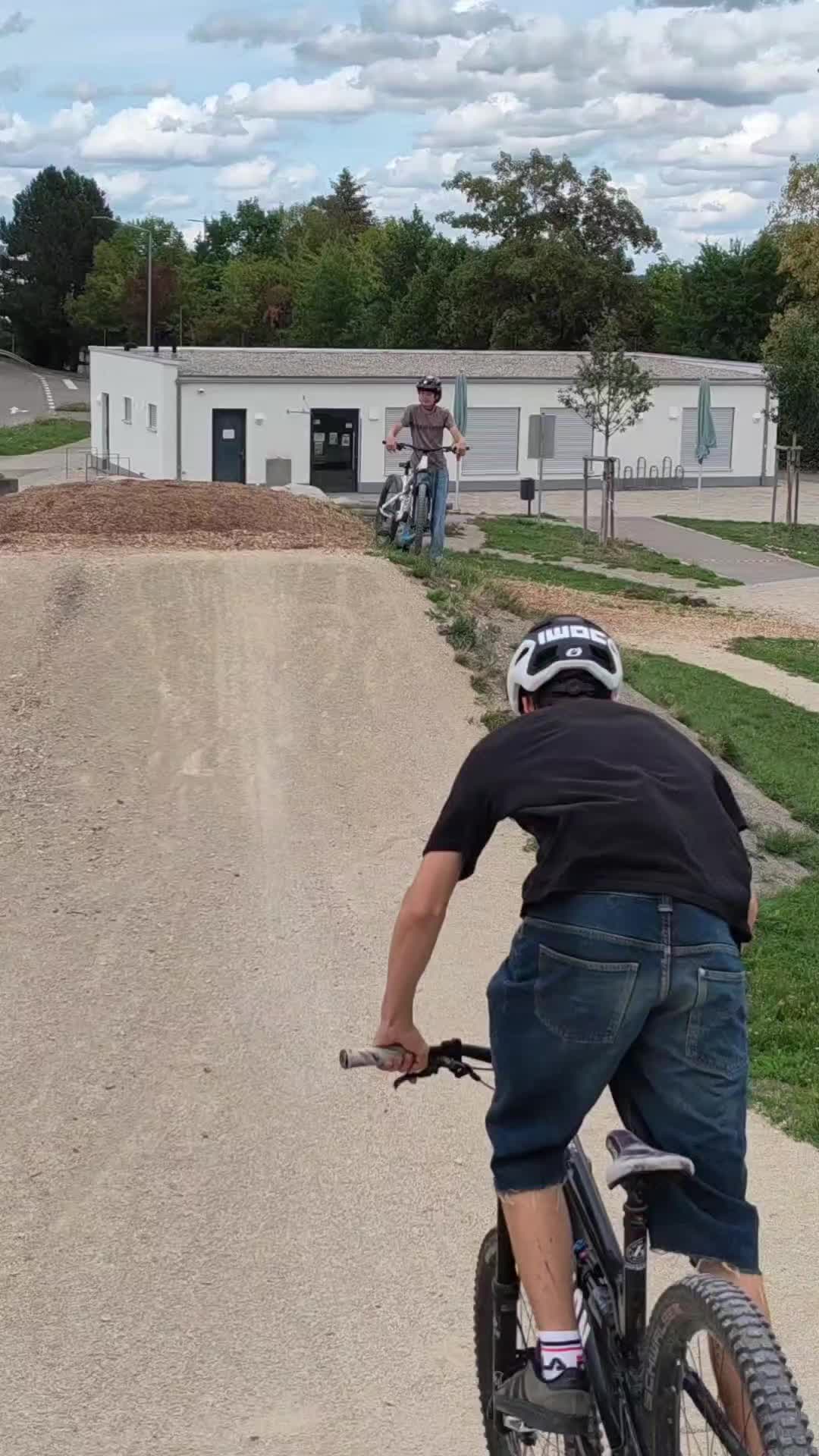 @elias123mtb