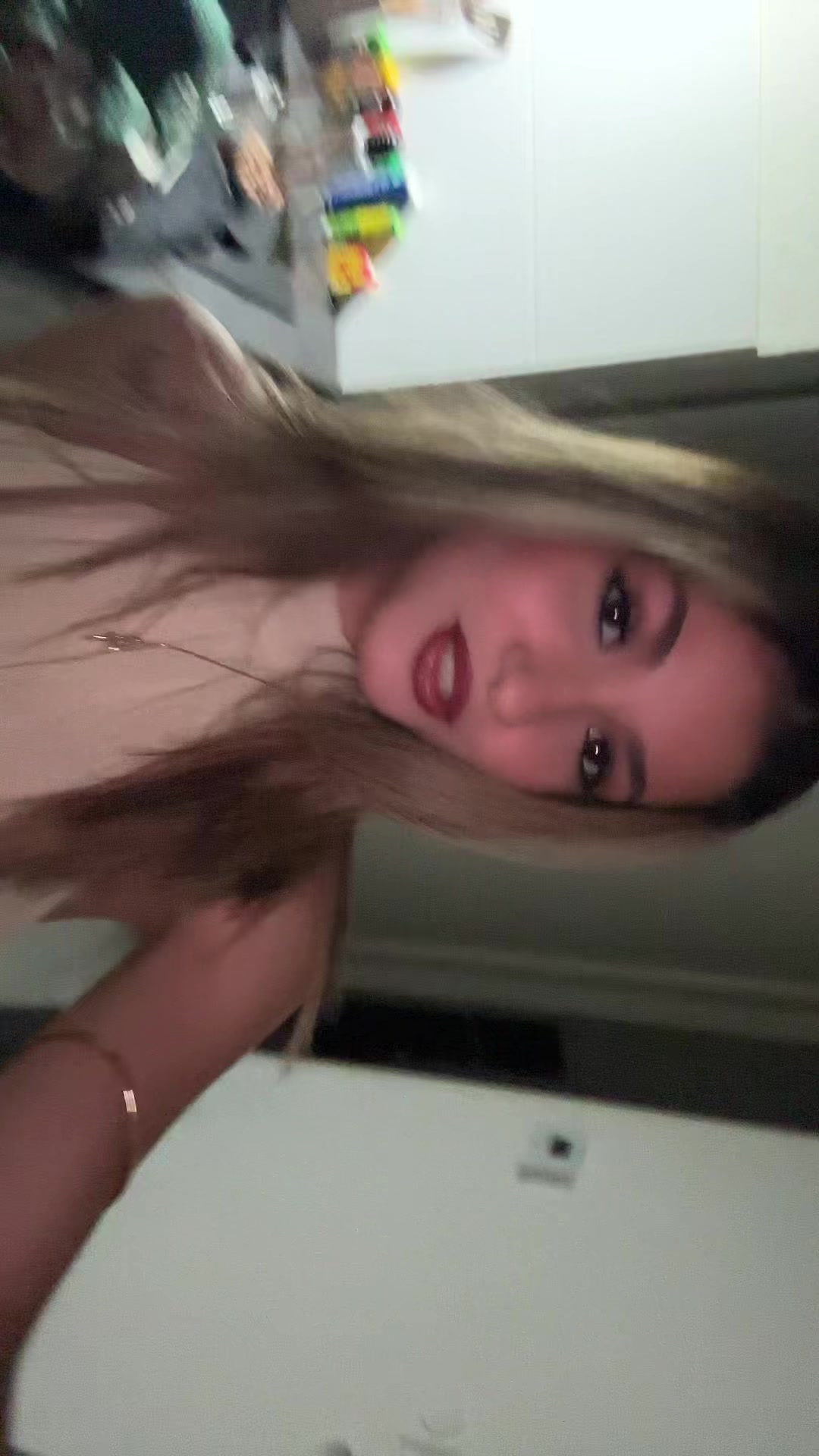 @lenaaplz