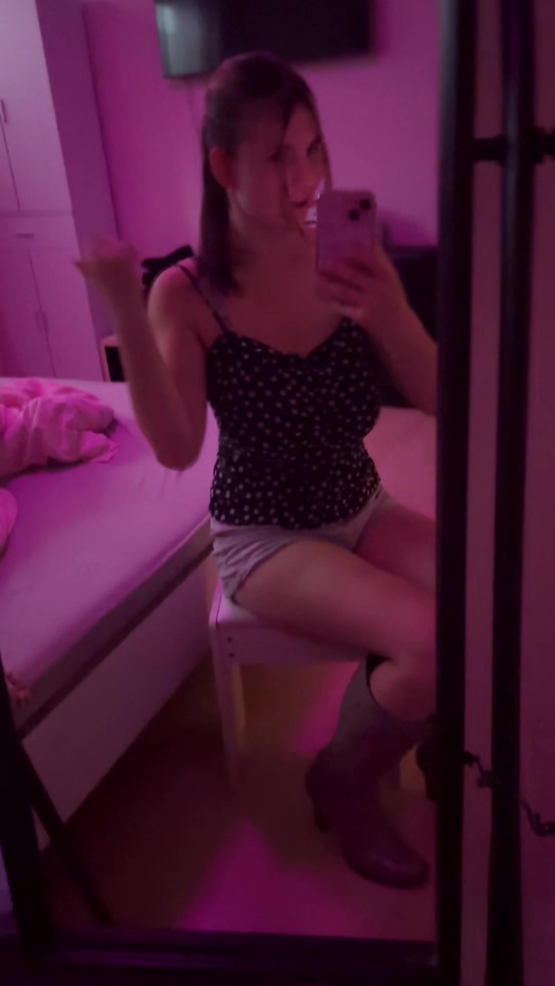 @Emelie