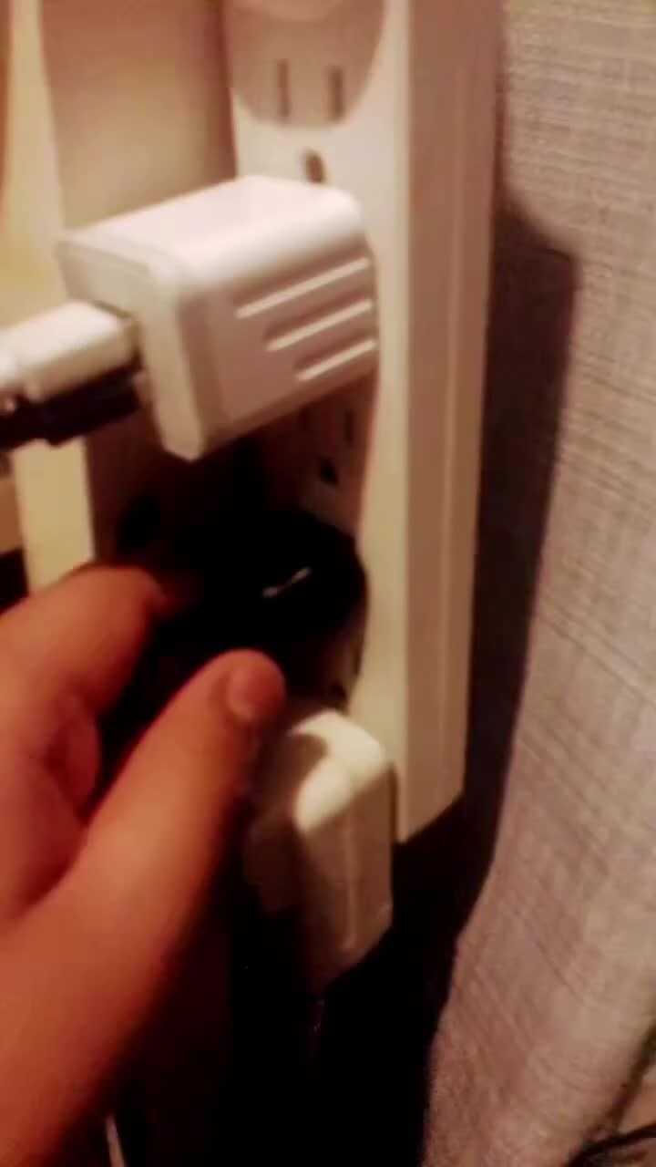 @๐๐๐.๐๐จ๐ฏ๐ข๐๐ฌ!