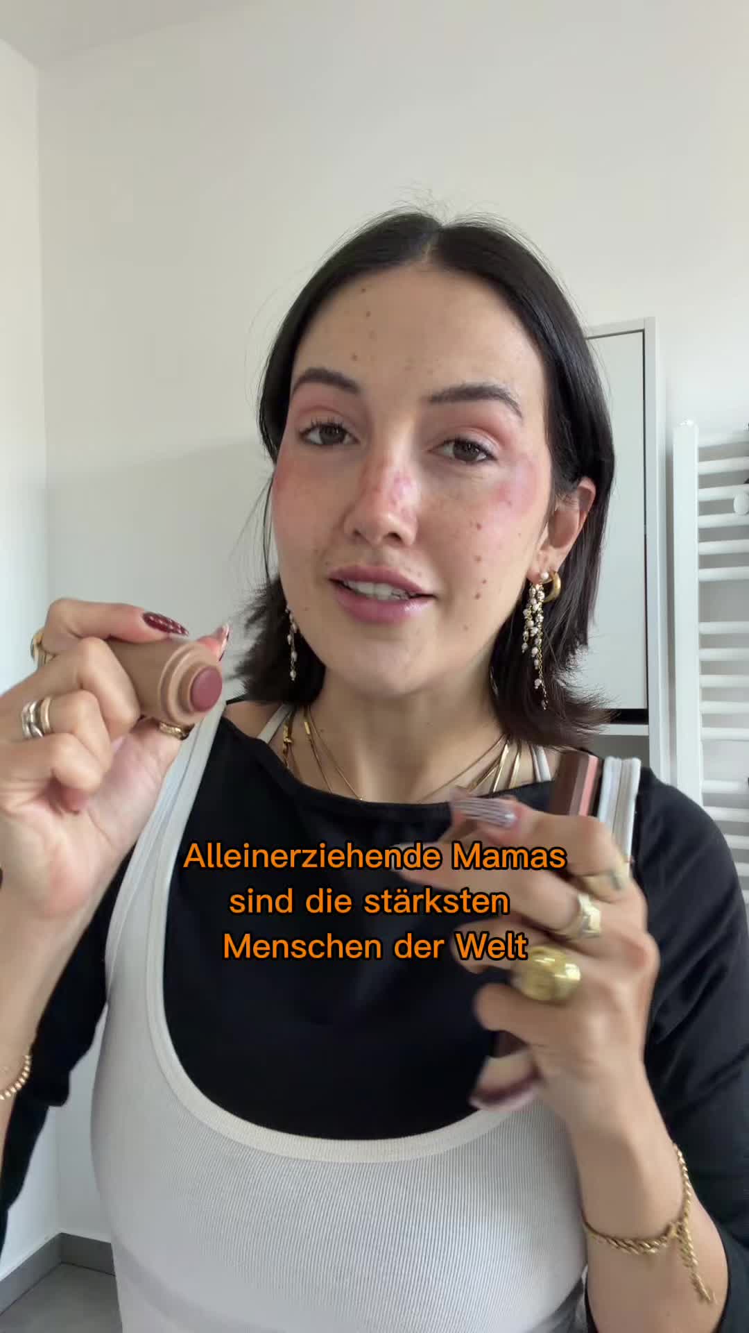 @assia