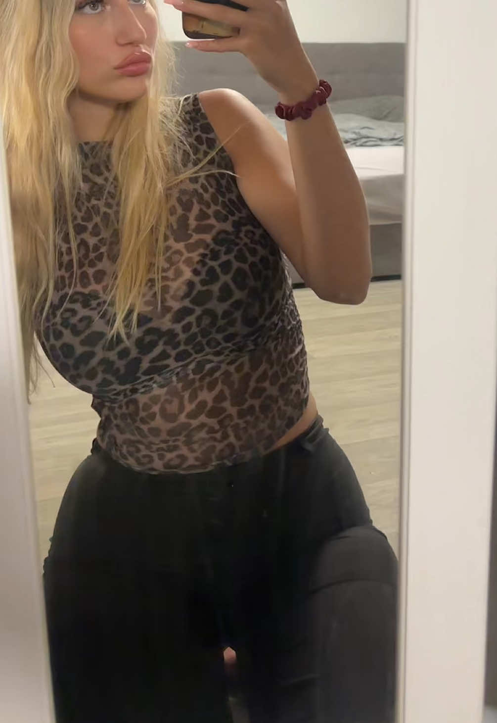 @Nika🖤
