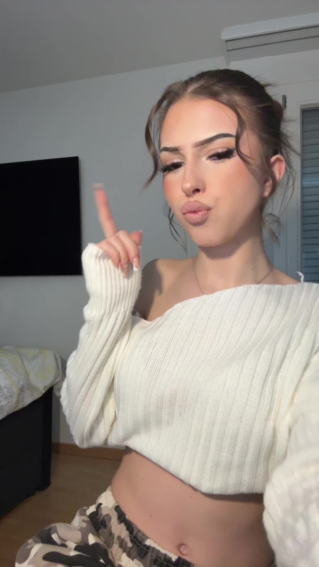 @Tia