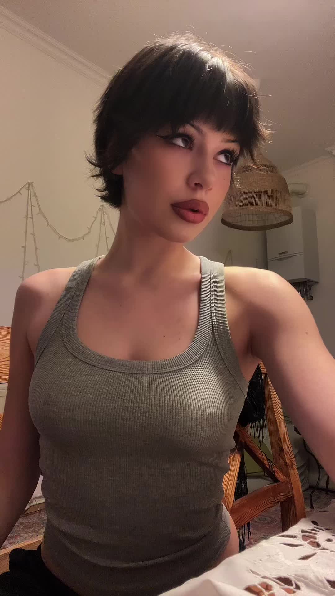 @Evi_Pucher
