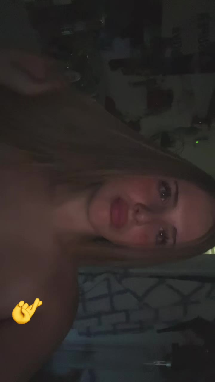 @🦄