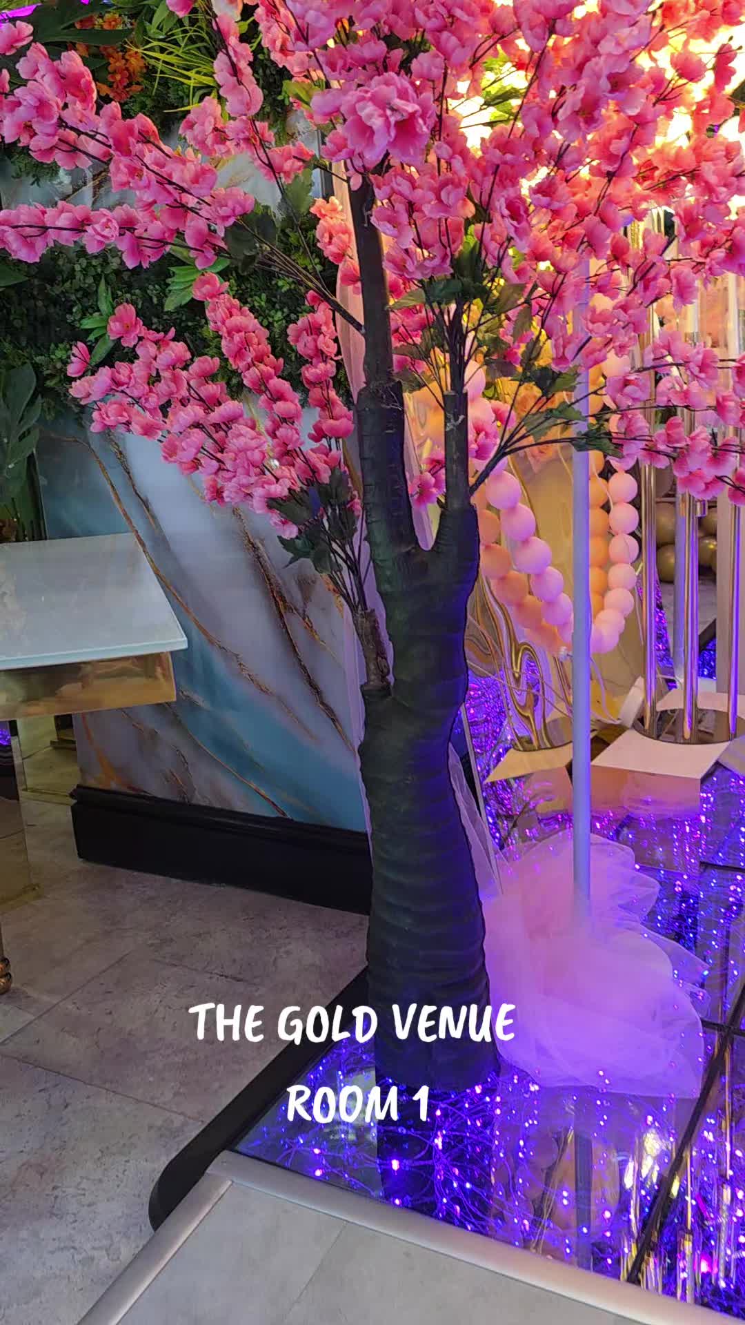 @THE GOLD VENUE