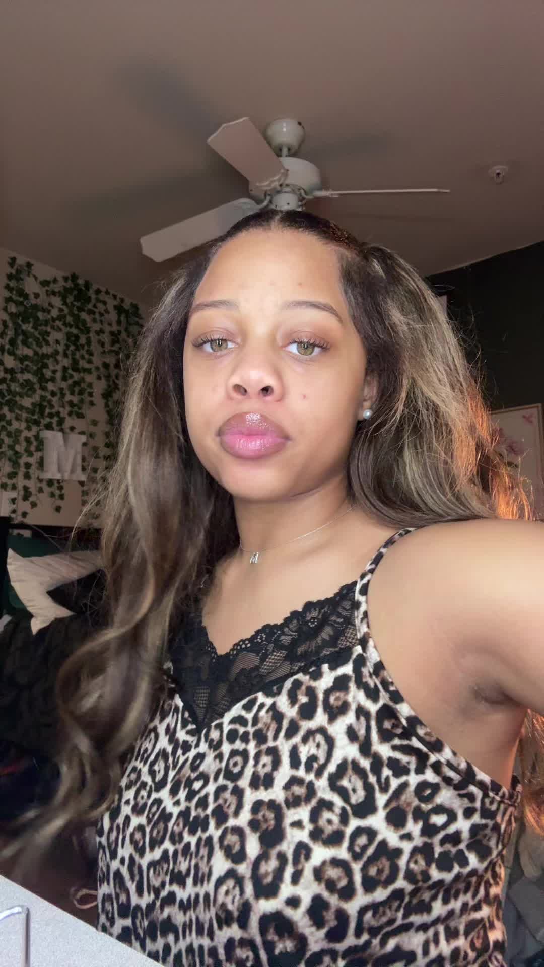 @yellowhoneysuckle