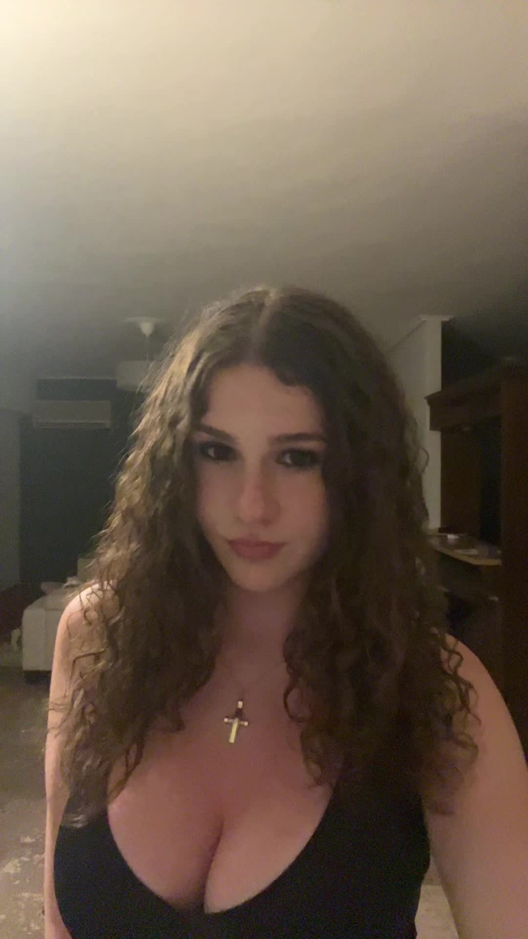 @𝓽𝓸𝓷𝓲𝓪