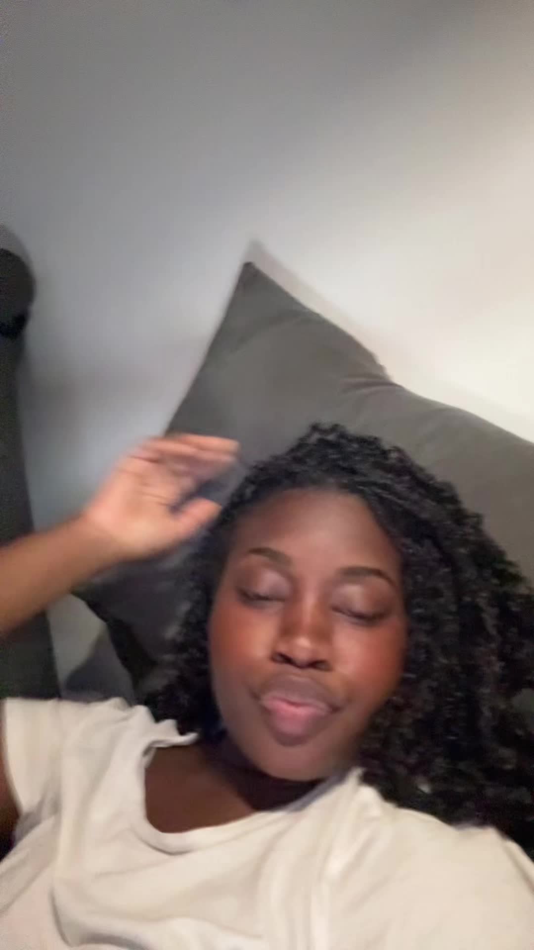 @Laylay