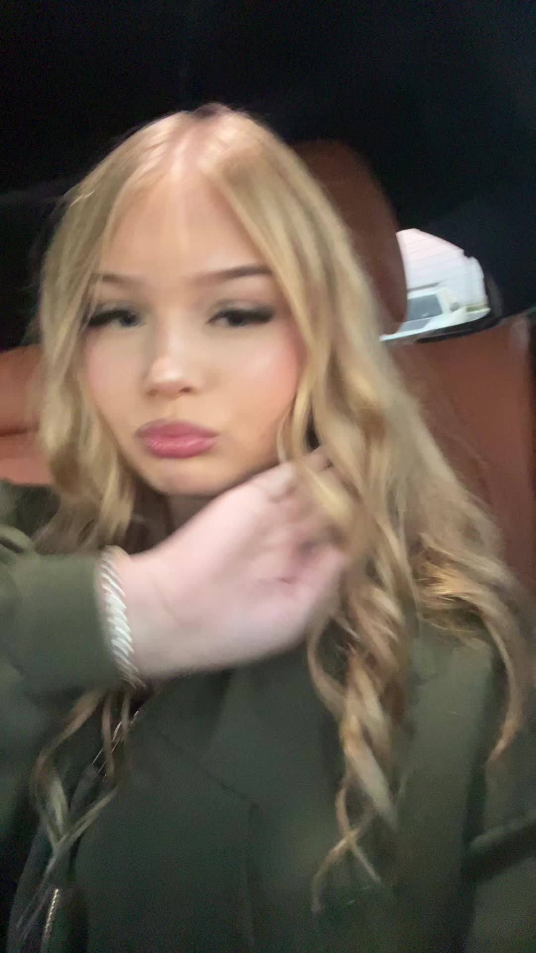 @𝒯𝒶𝓎♕
