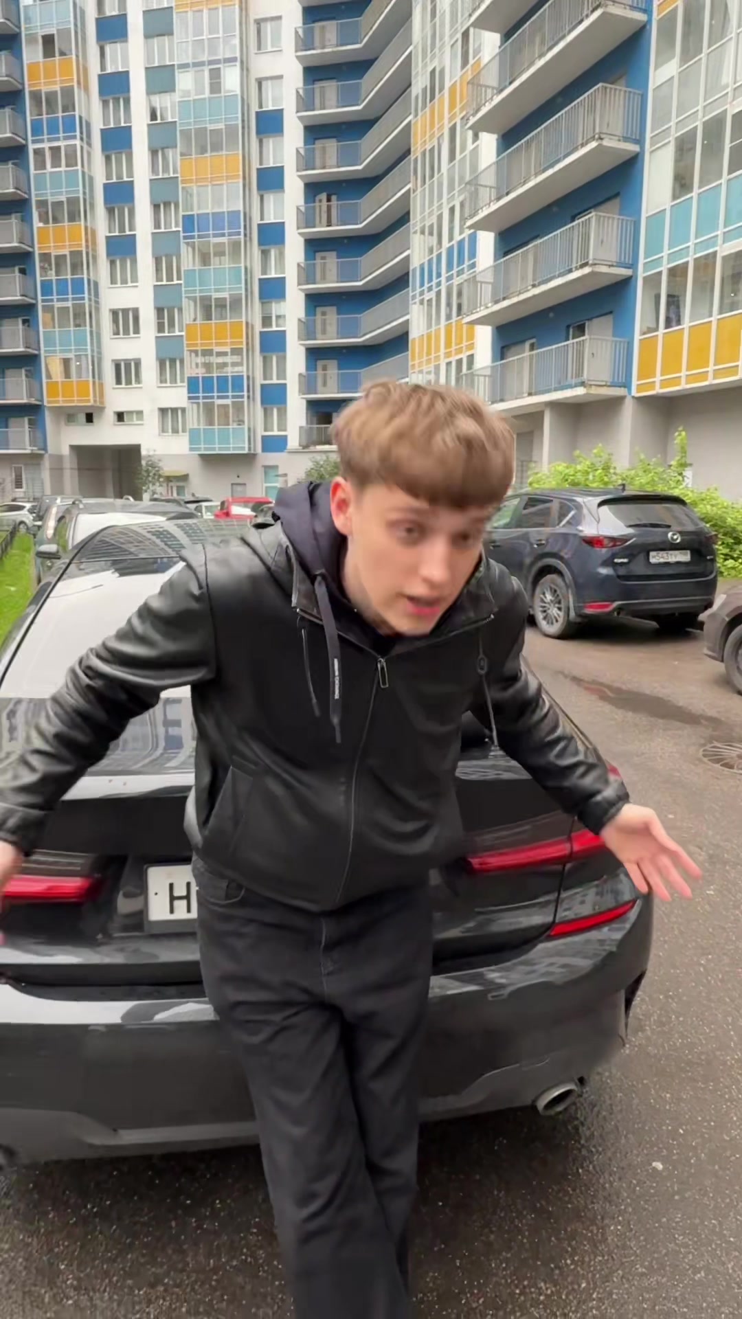 @Тёмыч доит корову