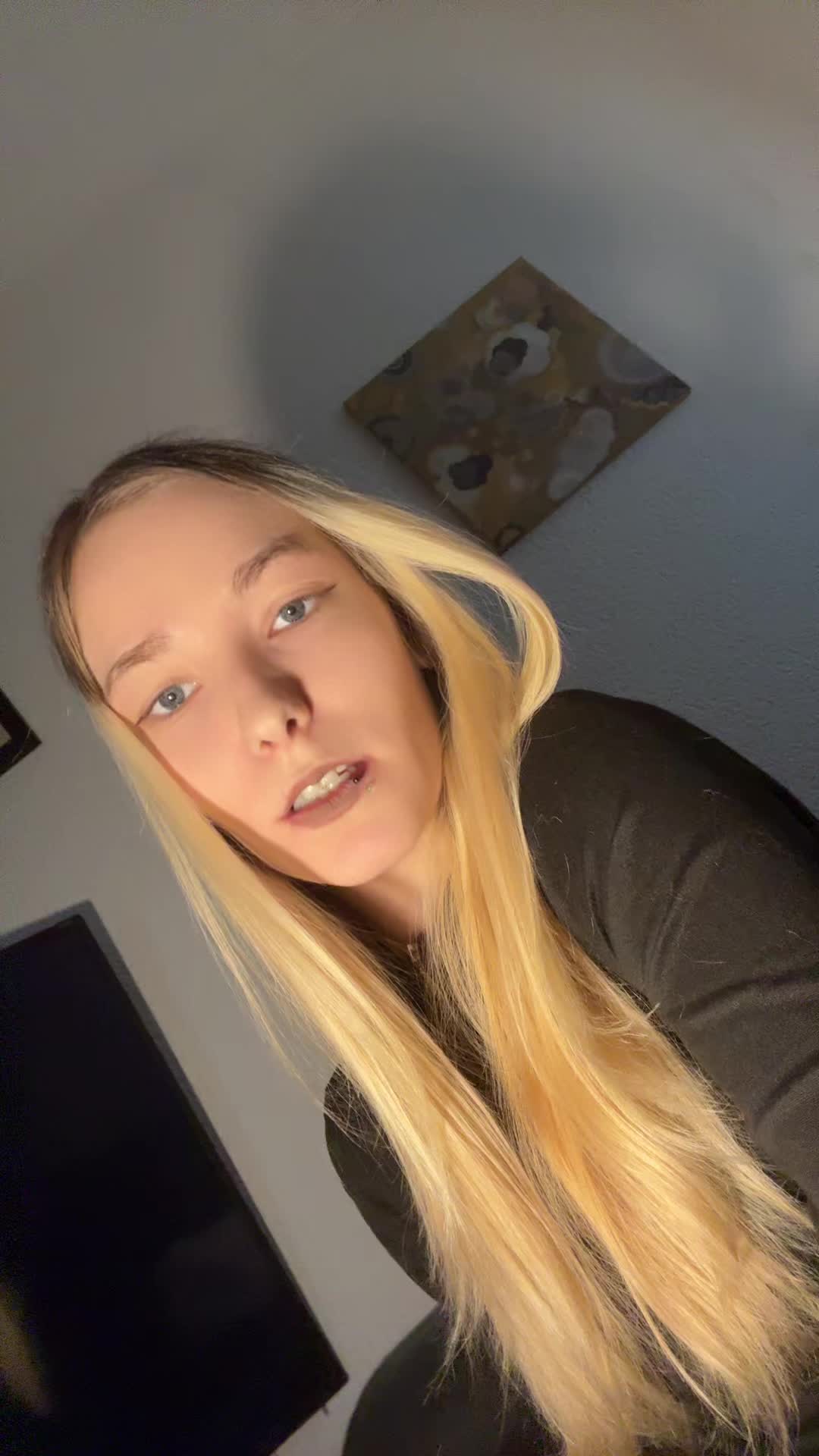 @Ronja🫵