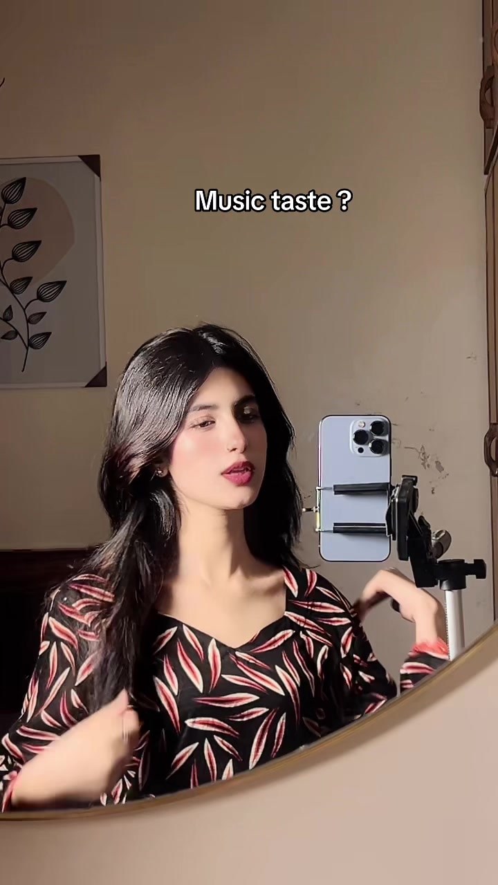@Neha👾