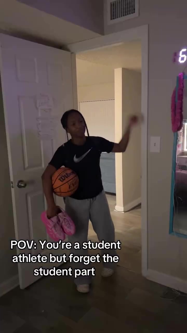 @SHE&rsquo;S A BALLER!
