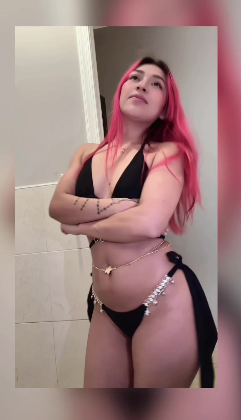 @Alexandra Hernández 400