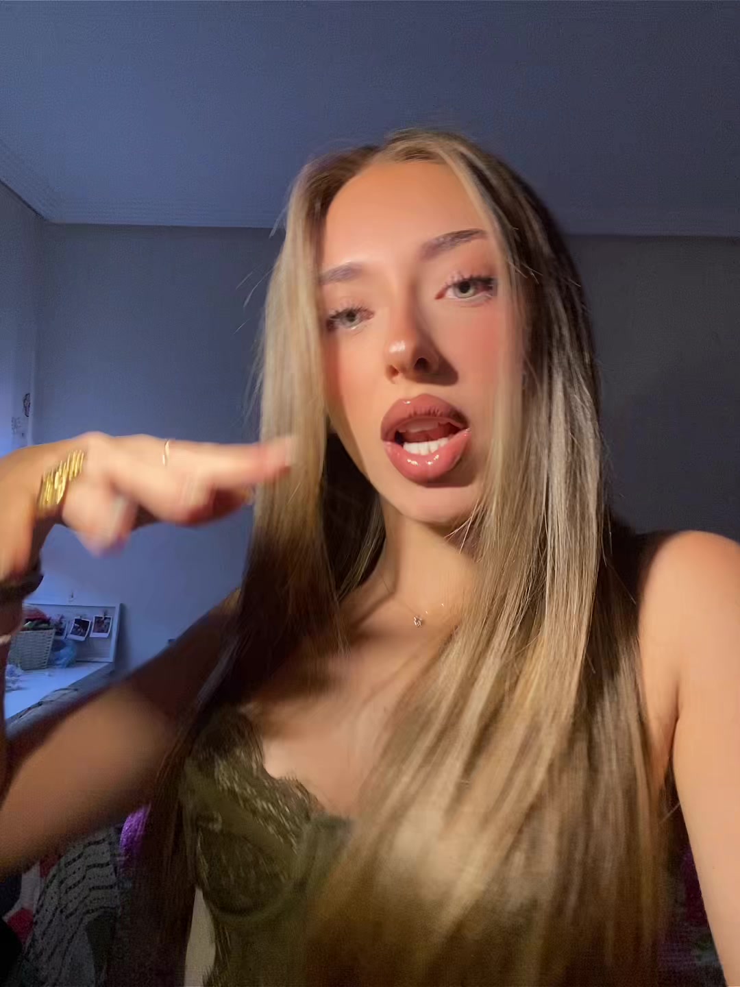 @️🧛🏻♀️