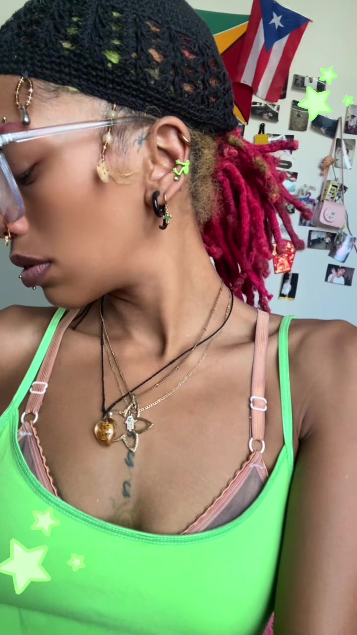 @weirdbug.grrl 🪲⋆｡˚꩜
