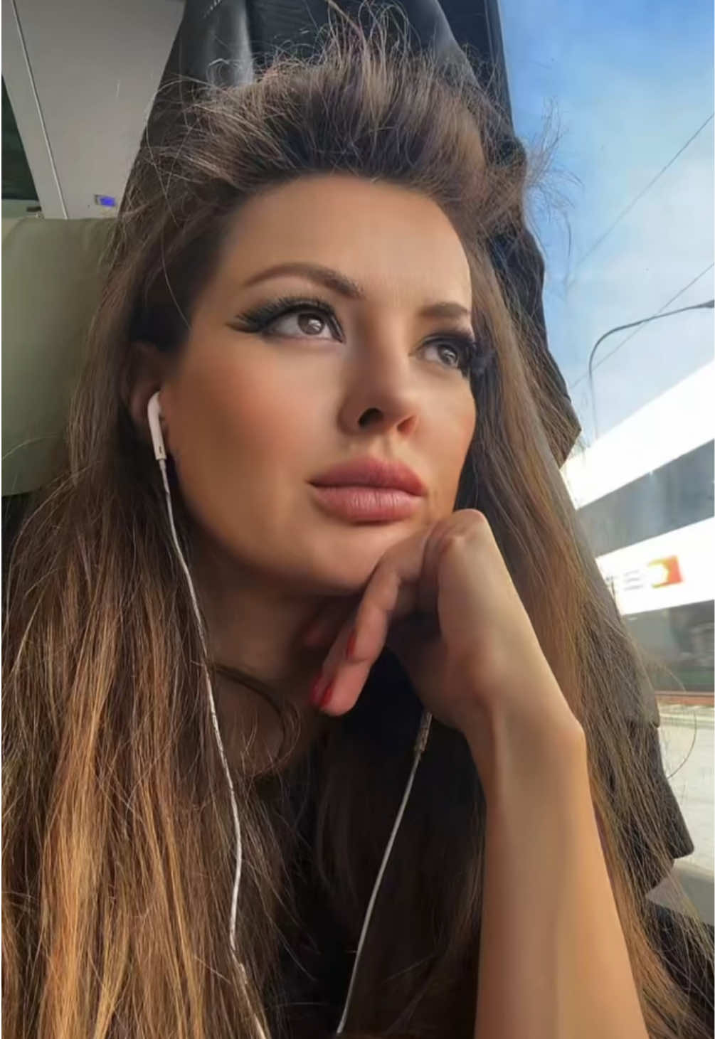 @Viktoria D’Angelo