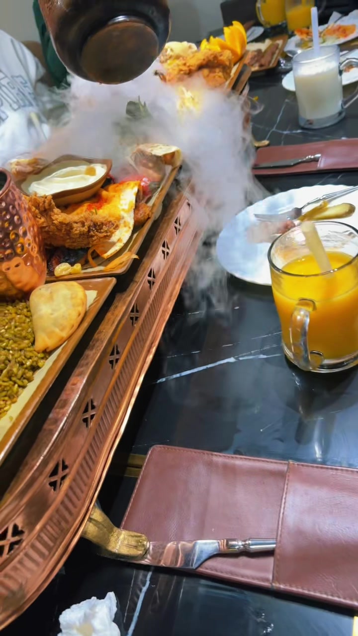 @Travel Talkies