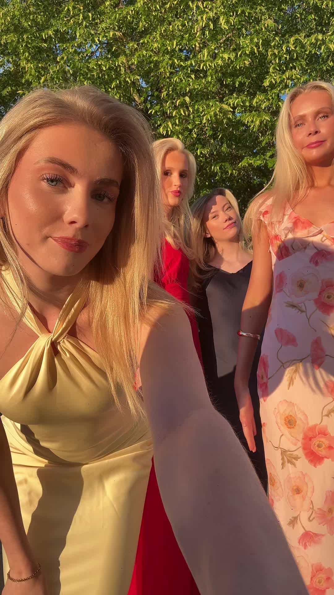 @𝑵𝑶𝑹𝑨 𝑬𝑳𝑰𝑵𝑬