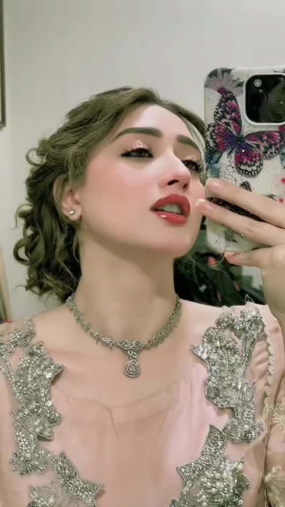 @mominaiqbal664